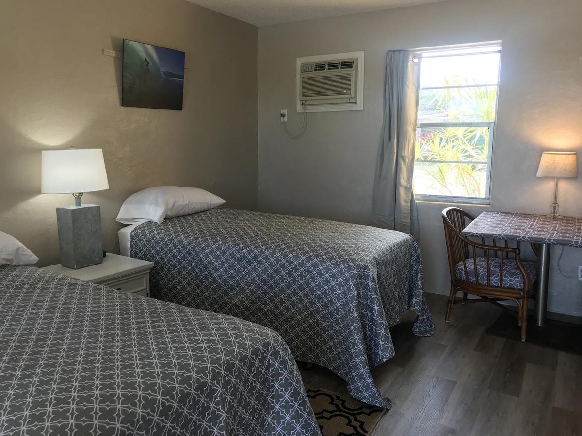 Pennwood Motor Lodge Себастьян Экстерьер фото